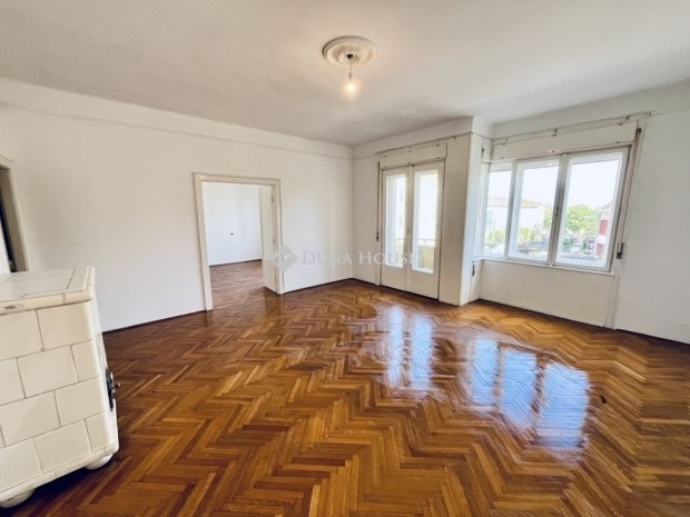 144 nm-es lak�s elad� Gy�r