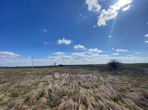 14563 nm-es telek elad� Hortob�gy #5184376