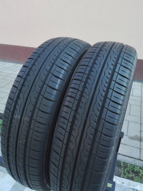 145/65R15 Kumho nyári gumi 2db 145/65 r15