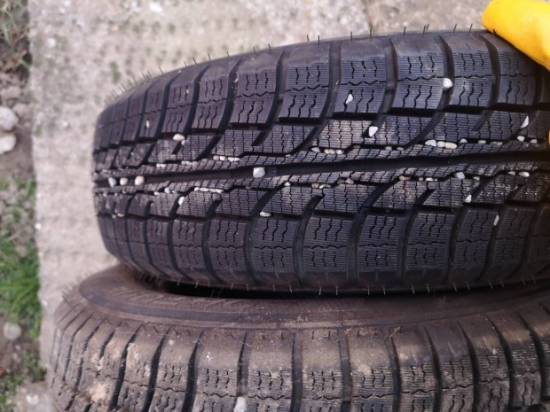 145/70 R12 t�li gumi 