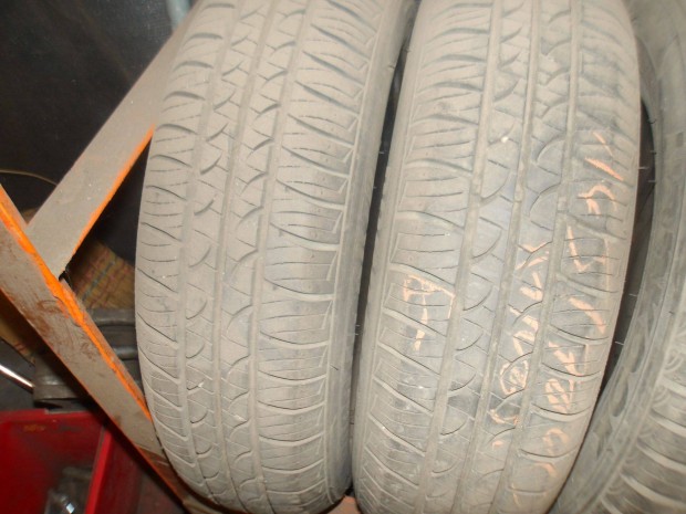 145/70r13 Roadstone nyri gumi ajndk szerelssel