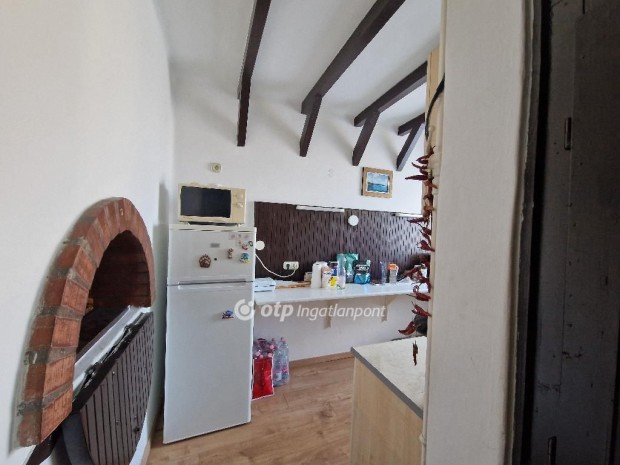 145 nm-es h�z elad� Kis�jsz�ll�s