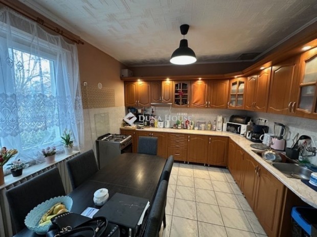 145 nm-es h�z elad� S�rbog�rd