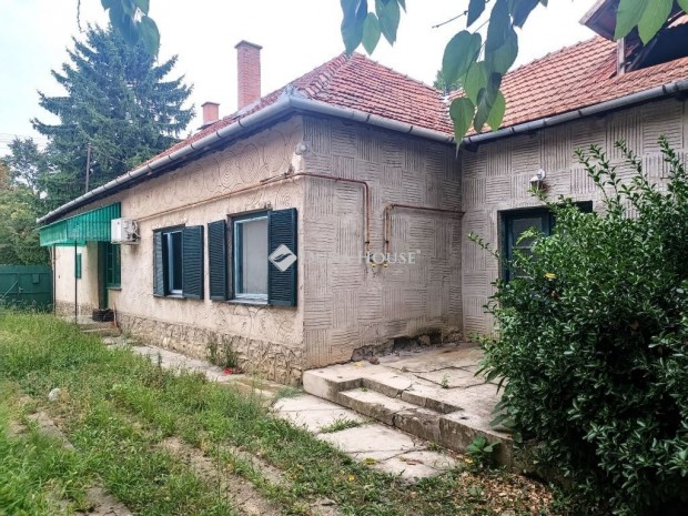 148 nm-es h�z elad� Mez�kov�csh�za