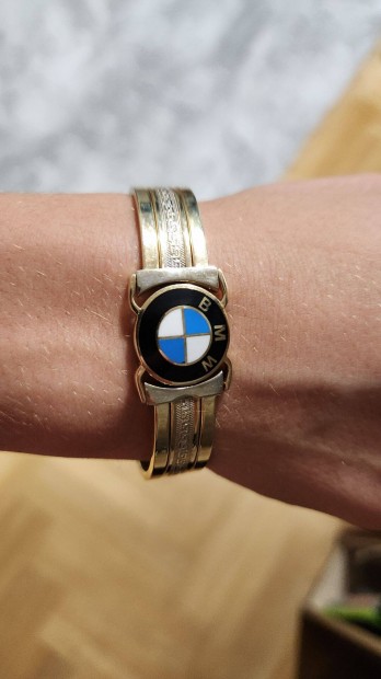 14K arany gyerek karperec BMW felrattal, kb. 18 ves korig j a mret