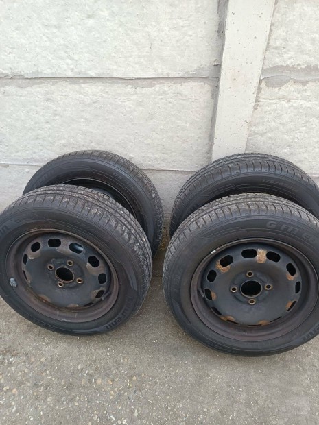 14"4x108 lemezfelni garnit�ra gumival (Ford, Peugeot, Citroen, Volvo)