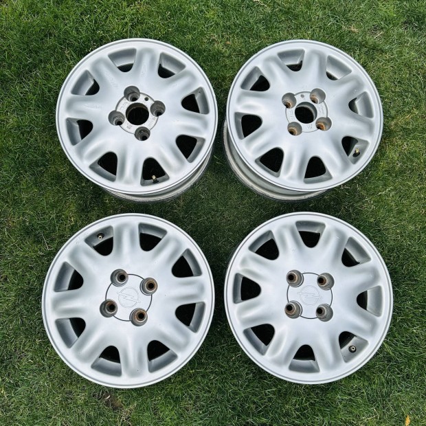14" 4x100 5,5J ET49 Opel alufelni eladó! Gumival is!