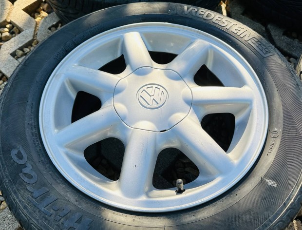 14" 4x100 6J ET45 Volkswagen Golf 3 alufelni elad! Gumival is!