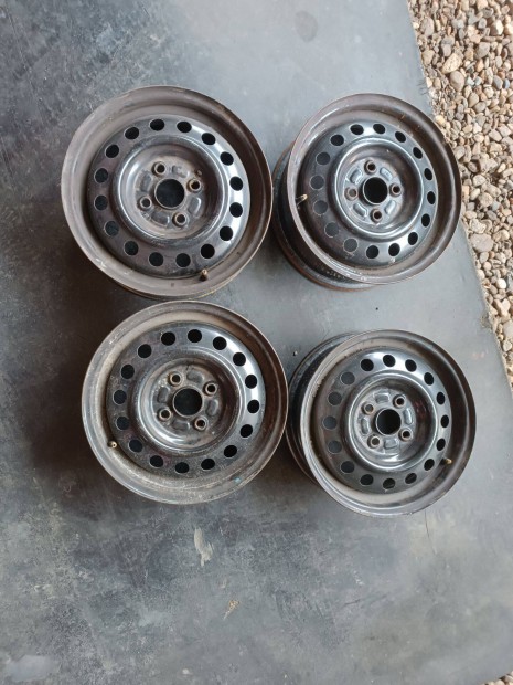 14" 4x100 Suzuki Alto Wagon R /Opel Agila felni eladó!