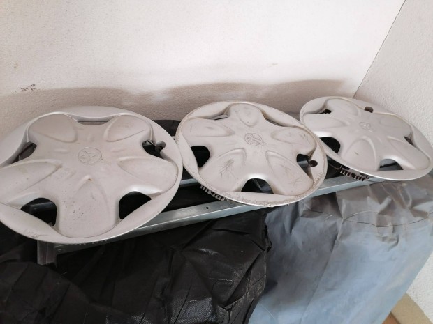 14" Toyota dsztrcsa