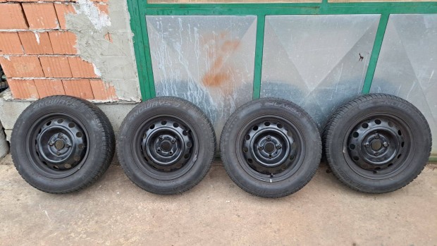 14" col (4x100) jszer llapot lemezfelni tli gumival