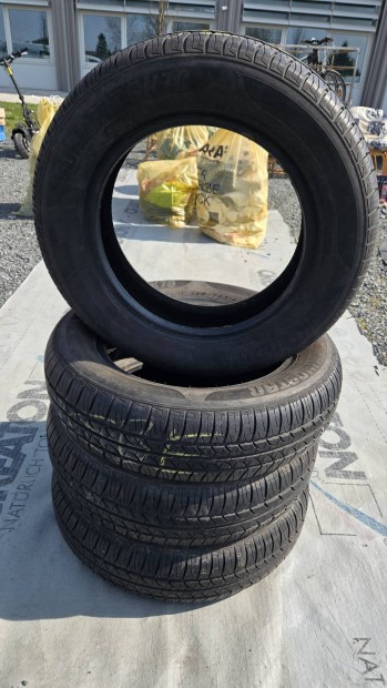 14 -es n�gy�vszakos gumi.