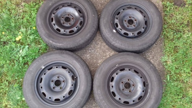 14 col 5x100 lemezfelni nyri gumival Vw Skoda Seat