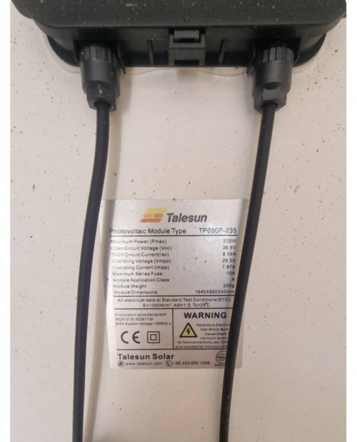 14 db Telesan 235 W-os polikristályos napelem eladó