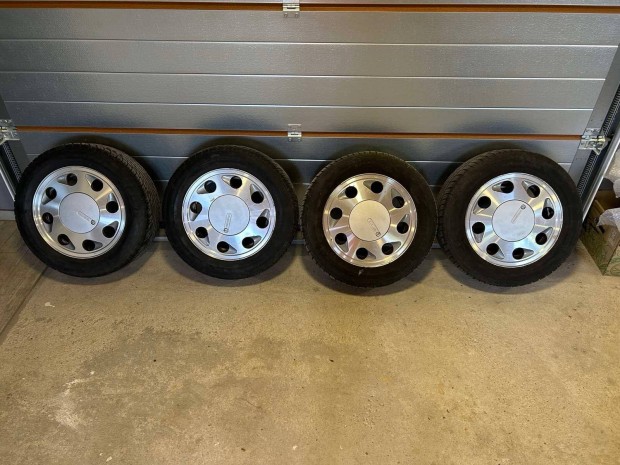 14 es gyri VW felni gumikkal elad!!!