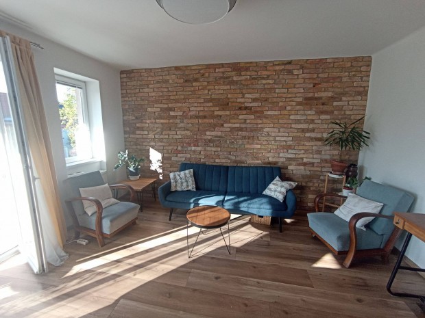 14.ker.Kassai utcban nagycsaldnak,sszekltzknek is kivl