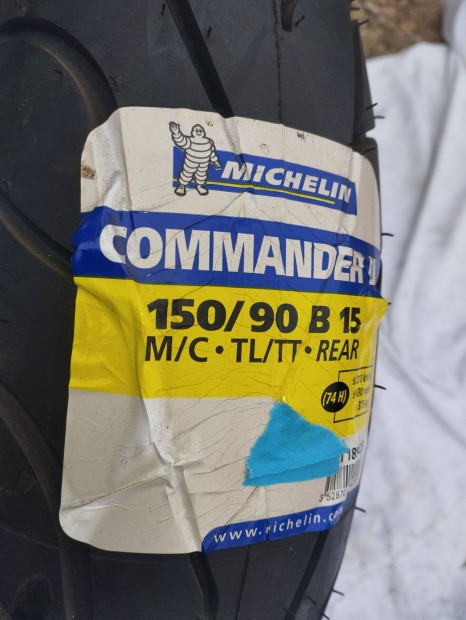 150 / 90 15 Michelin Commander h�ts� gumi