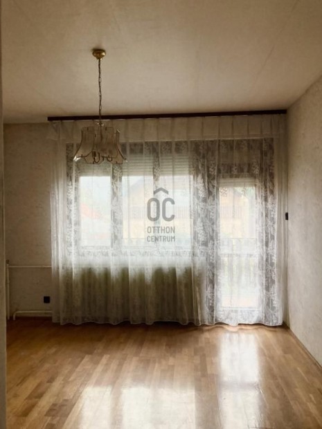 150 nm-es h�z elad� H�v�z