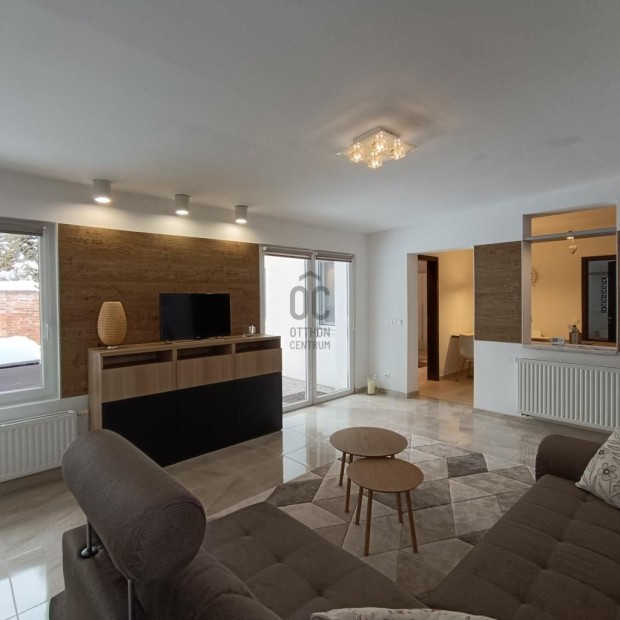 150 nm-es h�z elad� Nagykanizsa