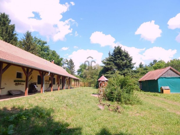 150 nm-es h�z elad� Oszk�