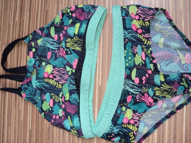 152-164-es bikini