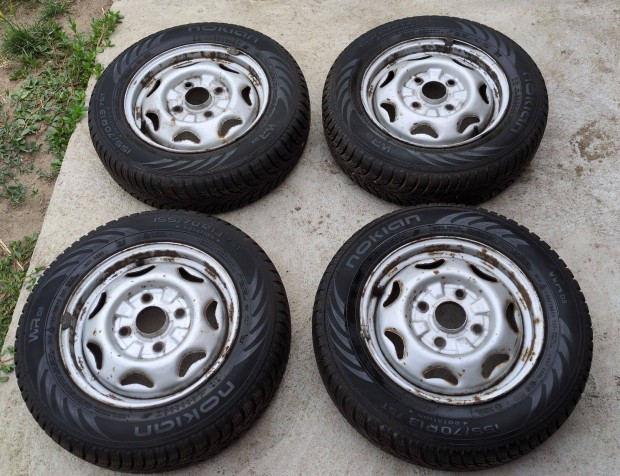 155/70 R13 Nokian téli gumi szett olcsón!