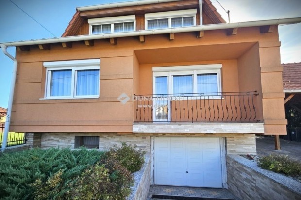 155 nm-es h�z elad� B�bolna