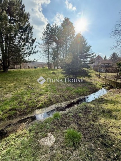 1569 nm-es telek elad� V�szoly