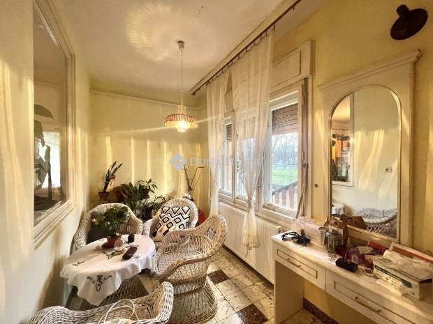 156 nm-es h�z elad� Veszpr�m