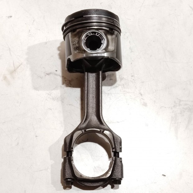 157063 Alfa Romeo 159 2,4 20v Diesel dugatty hajtkarral 939A9000