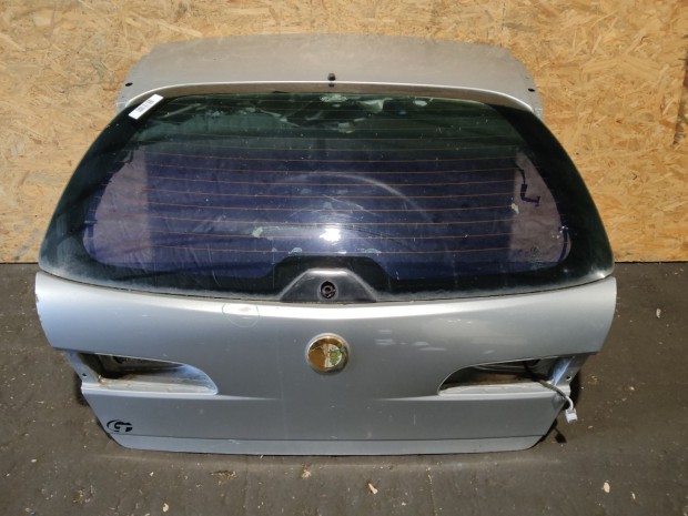 157570 Alfa Romeo 156 2003-2005 kombi csomagtérajtó, a képen látható