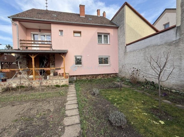 159 nm-es h�z elad� Szombathely #5185998