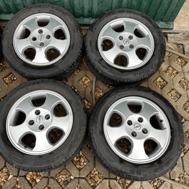 15" 4x100 6J ET49 Opel alufelni elad! J nyri gumival is!