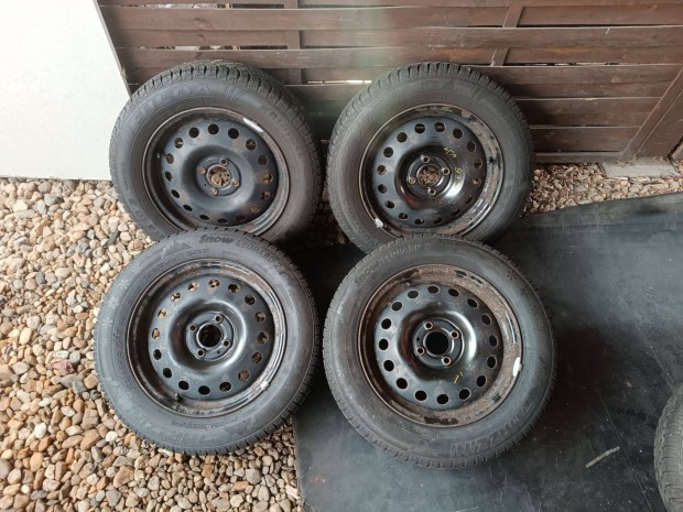 15" 4x100 Nissan Note/Micra (Renault/Dacia/)felni + tli gumi