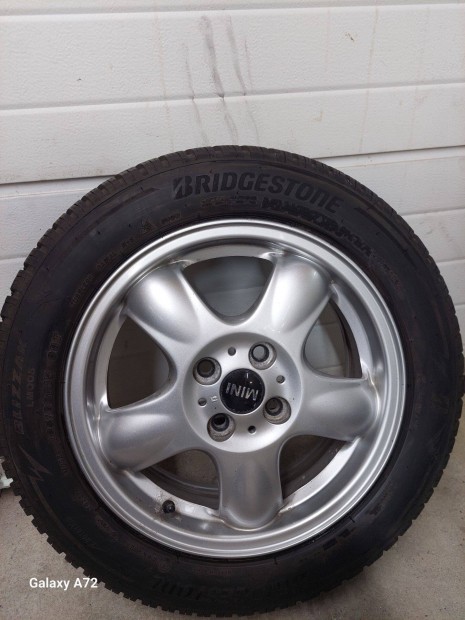 15" 4x100 alufelni tligumival elad