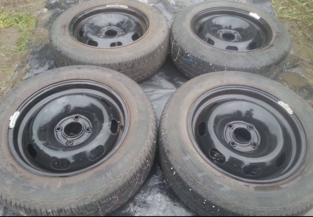 15" 4x108 gyári Citroe/Peugeot lemezfelni nyári gumival
