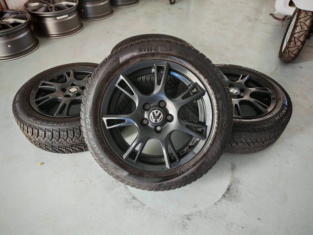 15" 5x100 VW, Seat, Skoda alufelni szett téligumikkal!