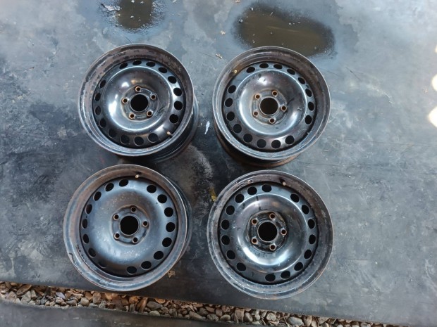 15" 5x110 Gyri Opel lemezfelni elad!