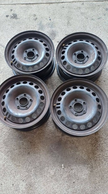 15" 5x110-es Opel acélfelni garnitúra Tpms szeleppel kitűnő állapotban