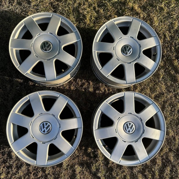 15" 5x112 7J ET45 VW Passat alufelni eladó!