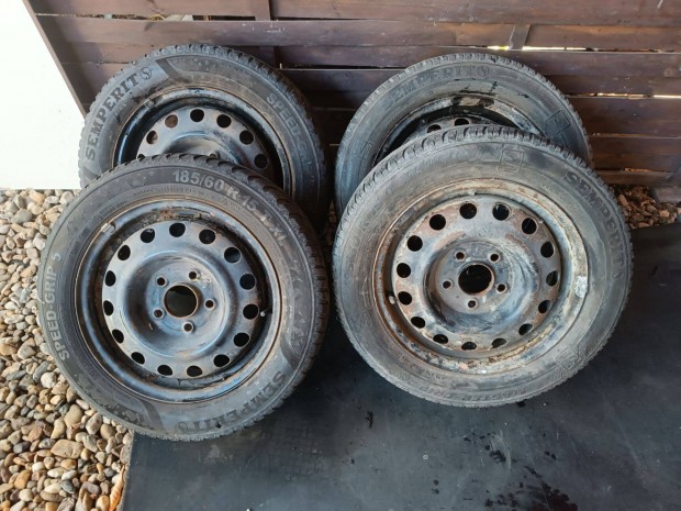 15" 5x114, 3 Kia/Hyundai felni + tli gumi elad!