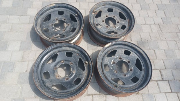 15" 6x139,7 felnik..25000ft