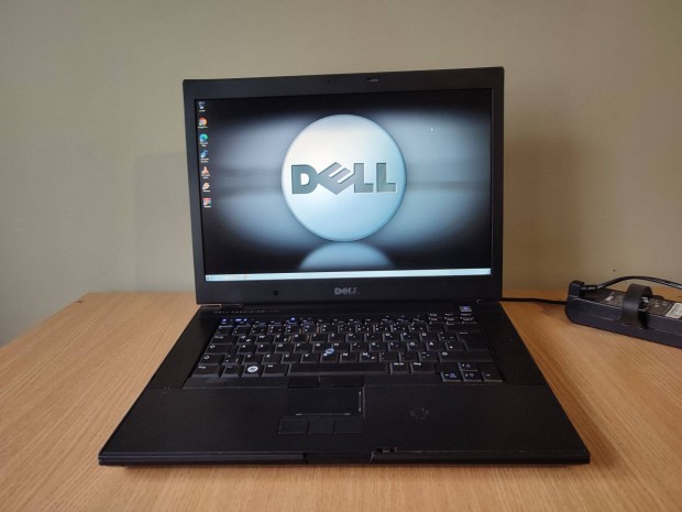 15" Dell notebook dokkolval elad