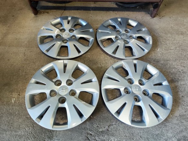 15" Gyári Hyundai Dísztárcsa 90Garage