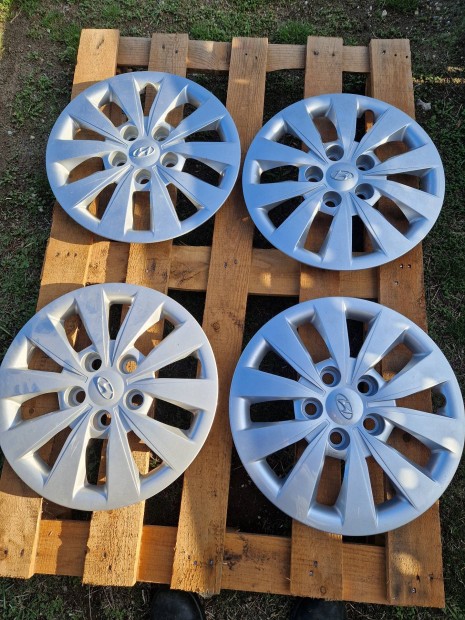 15" Hyundai gyri dsztrcsa