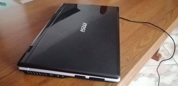 15" MSI intel i3 laptop