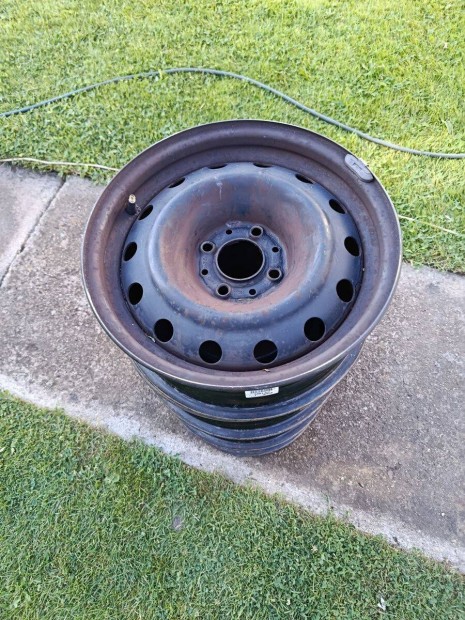 15", 4 x 108 Acélfelni garnitura (4 db)
