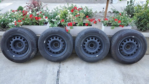 15" -os felni garnitra + tli gumiabroncs