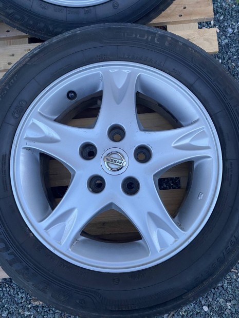 15" gyri Nissan alufelni