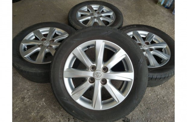 15" gyári Toyota Yaris alufelni garnitúra 4x100 5Jx15 ET39